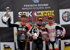 02.ApriliaRacing_podium