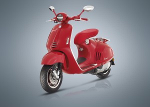 (Vespa 946) RED  (18)